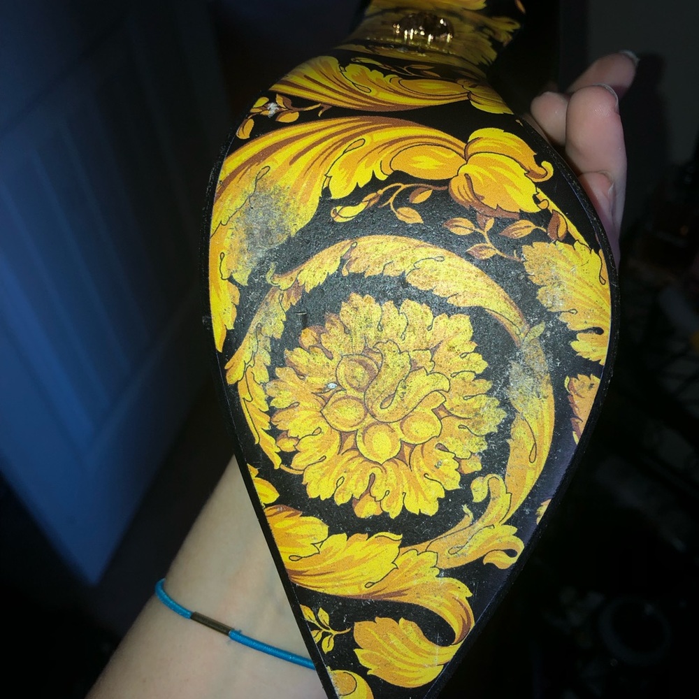 Versace Heels - Picture 5 of 9